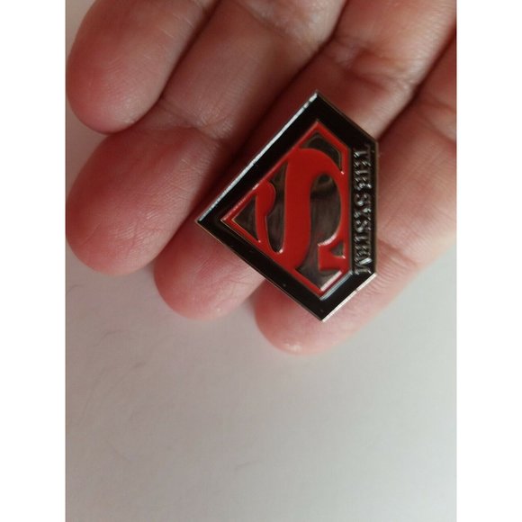 Vintage Lot of 7 Pins Cross Bar The System Good Sam billiar etc - Picture 8 of 11